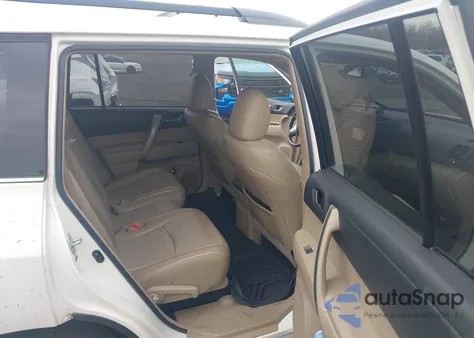 2013 Toyota Highlander Se V6 z USA, uszkodzony, nr VIN 5TDBK3EH9DS199605